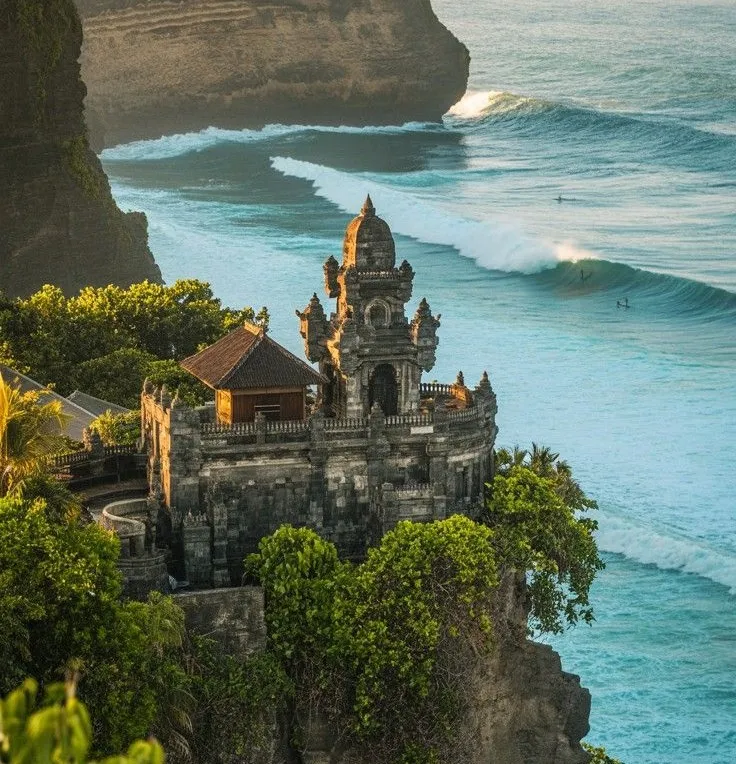 Uluwatu Temple & Southern Bali Tour